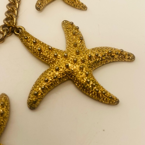 Beach Starfish Goldtone Statement Necklace - resort Wear - Picture 3 of 8